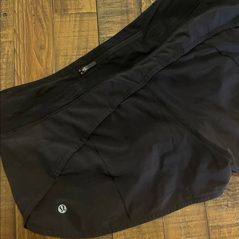 LULULEMON BLACK SPEED UP SHORT